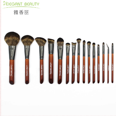 化妝刷套裝哪個好？挑選化妝刷都有哪些小技巧？