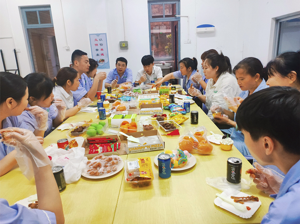 雅香麗化妝用品（深圳）有限公司每月生日會(huì)福利！