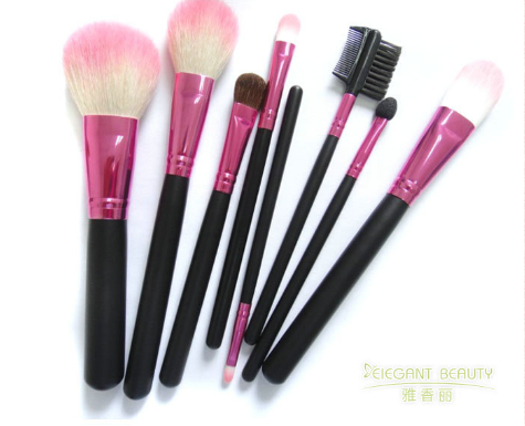 化妝刷刷頭的大小應(yīng)該怎么選擇？