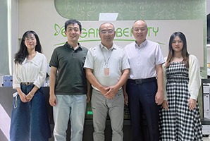 共建美好社會(huì)丨慈善與發(fā)展同行，愛(ài)心與責(zé)任并肩，鵬灣公益走訪(fǎng)理事企業(yè)深圳市雅香麗集團(tuán)