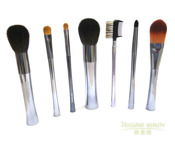 雅香麗成套化妝刷是否通過(guò)了相關(guān)的安全和質(zhì)量認(rèn)證？